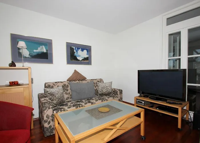 F-1044 Having شقة *