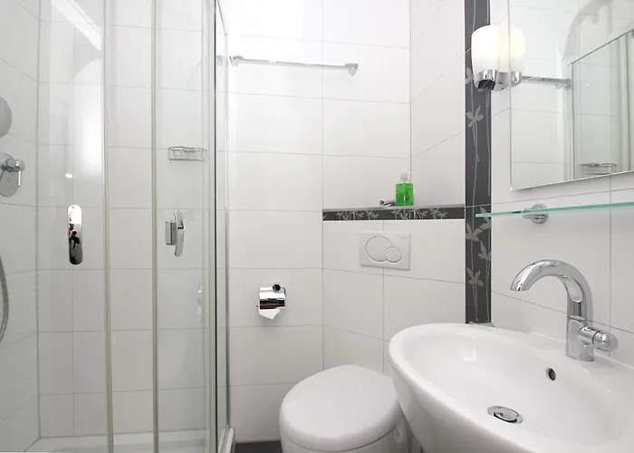 F-1044 Having شقة